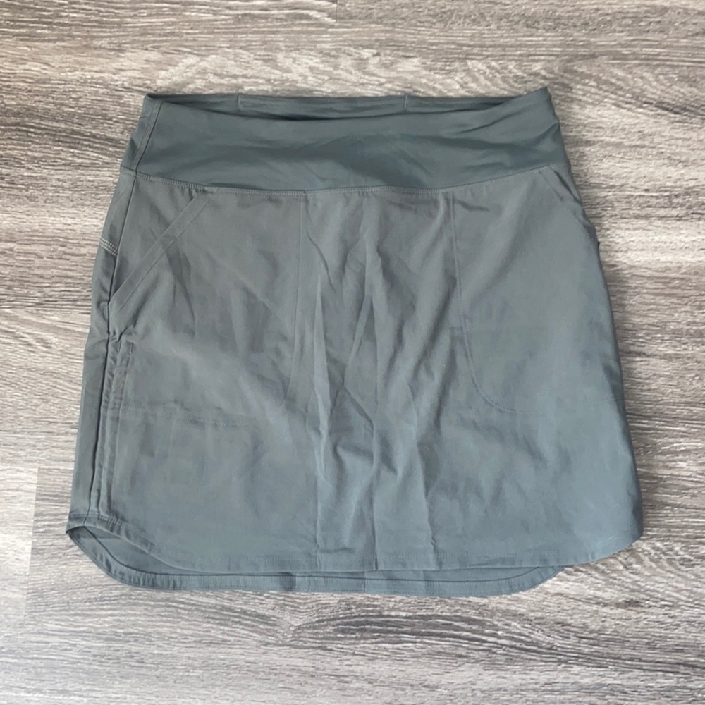 Brand new: Patagonia athletic skirt